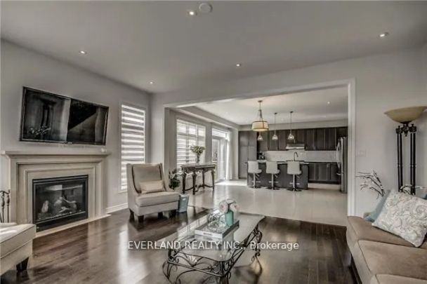 Detached Home For Lease | N9255081 - Photo 1