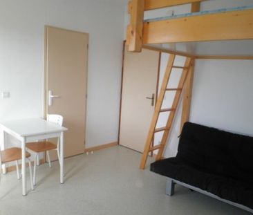 Location Appartement 2 pièces Meublé 16m² CHAMBERY 73000 - Photo 1