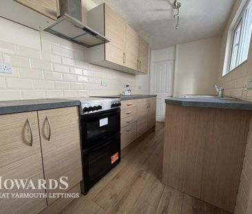 3 bedroom terraced house to rent - Photo 3