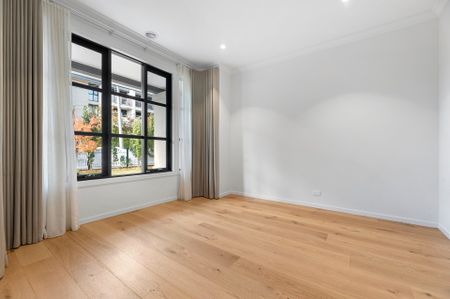 2 Milne Street, MITCHAM - Photo 5