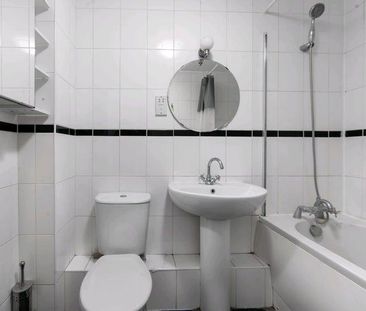 4 bedroom house to rent - Photo 1