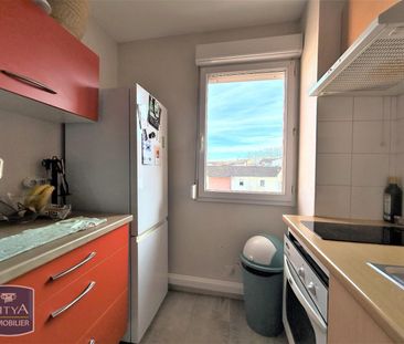 Location Appartement 2 pièces 44m² MONTAUBAN 82000 - Photo 2