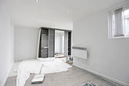 Price £2,100 pcm - Available Now - Unfurnished - Photo 5