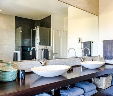 4 bedroom luxury Villa for rent in Benahavís, Spain - Photo 5