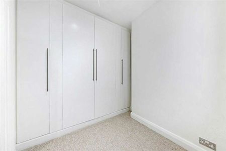 Queen's Gate, South Kensington, SW7 - Photo 2