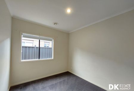 3 Bedroom House in prime Location in Deer Park - Photo 4