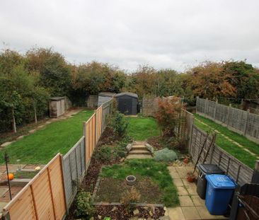 2 bedroom semi-detached house to rent - Photo 5