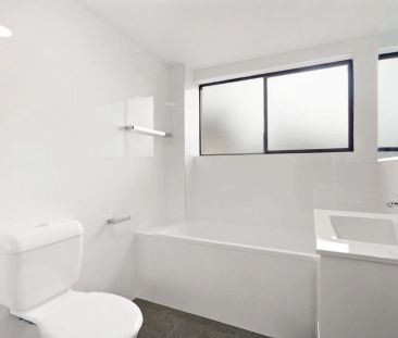 2/33 O'Connell Street, - Photo 4