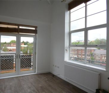 2 bedroom flat to rent - Photo 3