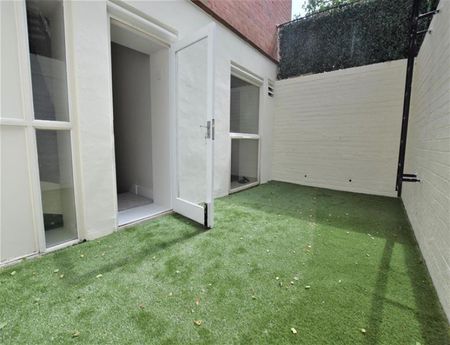 2 Bedroom Apartment Available Arranging tenancy - Photo 5