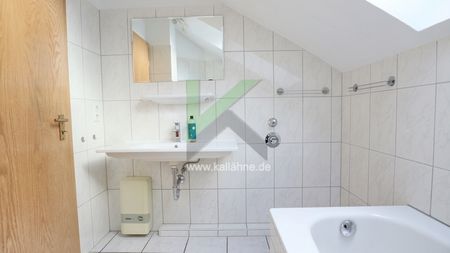 Iserlohn Wermingsen: Helle Dachgeschosswohnung mit großem Südbalkon! - Photo 2