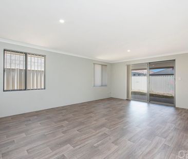 Neat coastal home - Photo 4