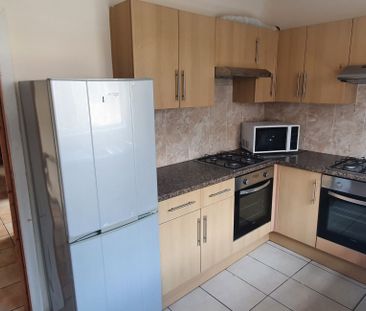 24, Ruthin Gardens, Cathays, Cardiff, CF24 4AU - Photo 4