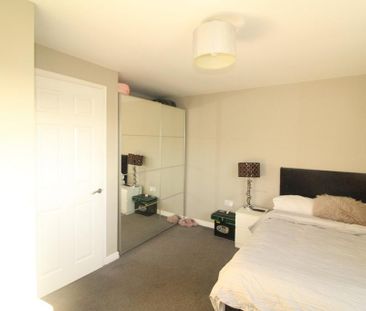 3 bedroom detached house to rent - Photo 4