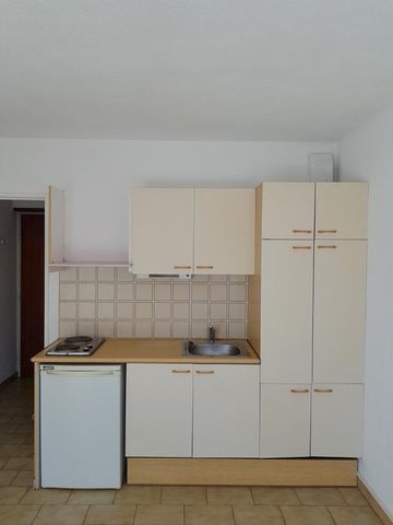 Studio 21.5 m². Kitchenette équipée. - Photo 2