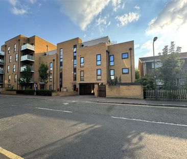 Corbins Lane, Harrow, Middlesex, HA2 - Photo 5