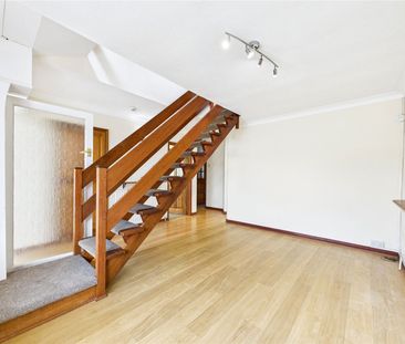 Swans Green Close, Benfleet, Essex, SS7 3PE - Photo 6