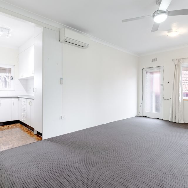 Perfectly Located Apartment - Photo 1