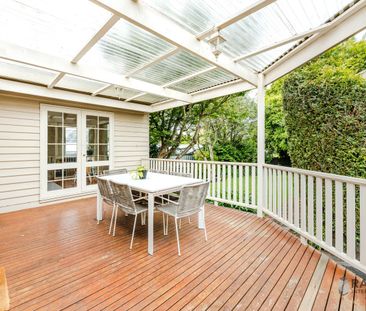 Welcoming family home in peaceful yet central location - Photo 4