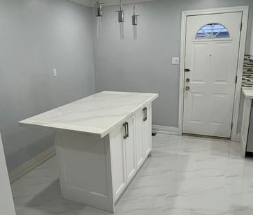 For Lease - 58 Plumbrook Crescent, Toronto, Ontario - Photo 2