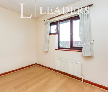 3 bedroom house to rent Engaine Drive, Shenley Church End, Milton K... - Photo 1