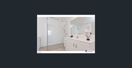 LOCATION, CONVENIENCE AND COMFORT - Photo 4