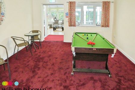 The Street - Photo 4