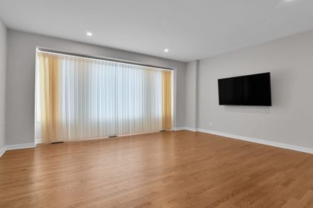 For Lease - 334 Falsetto Street, Orleans - Convent Glen and Area, Ontario - Photo 3