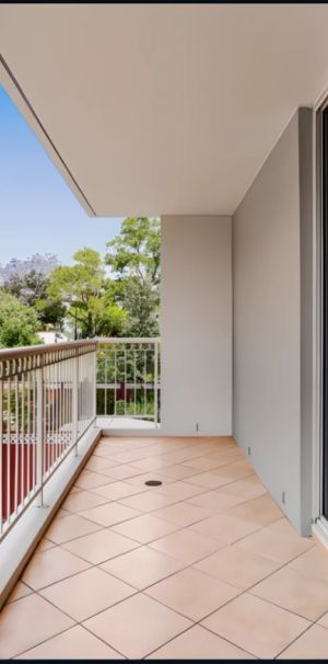 2 bed 2 bath - Photo 1