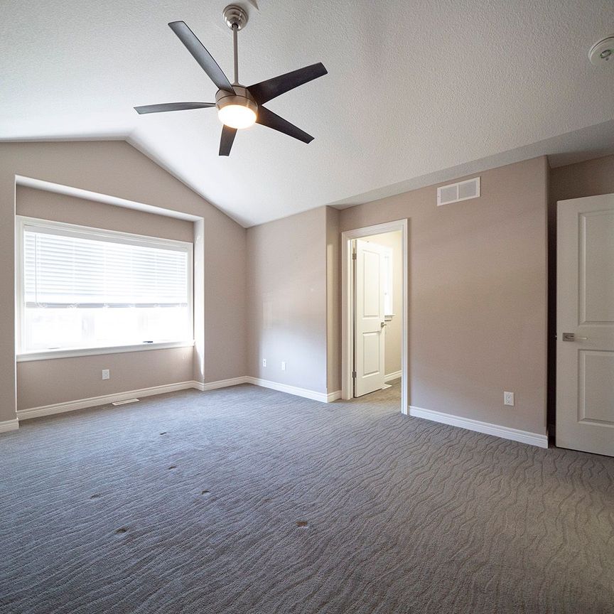 For Lease - 112 Mount Pleasant Street Unit# B, Brantford, Ontario - Photo 1