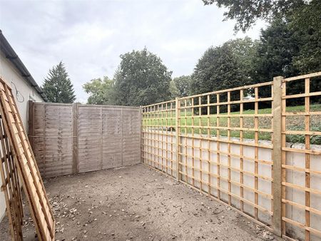 Maisonette to rent - Photo 5