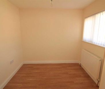 3 bedroom property with land to rent - Photo 5
