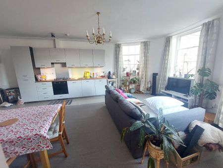 Grosvenor Square, Southampton - Photo 2