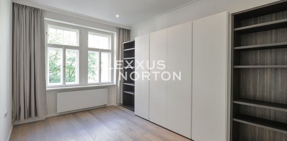 Apartment for rent, 3+kk - 2 bedrooms, 138m - Photo 2