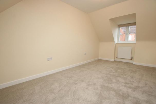1 bedroom coach house to rent - Photo 1