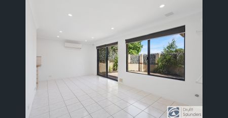 FANTASTIC VILLA IN PRIME LOCATION - Photo 3