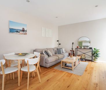 STUNNING CONTEMPORARY SPACE ON A QUIET STREET - Photo 1