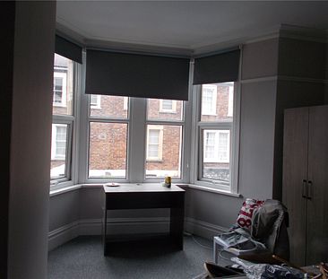 Student Properties to Let - Photo 2