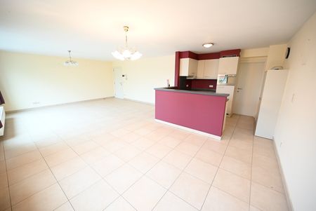 RUIM (119m²) & VERZORGD 3-slaapkamer appartement met TERRAS - Photo 3