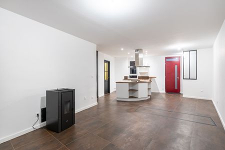 Location Maison 4 pièces 93m² - Photo 4