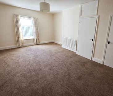 2 bedroom House To Let - Photo 1
