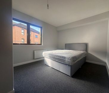 3 bedroom flat to rent - Photo 3