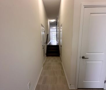 For Lease - 110 Turnberry Lane, Barrie, Ontario - Photo 5