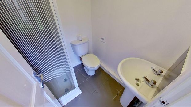 4 bedroom house to rent - Photo 1