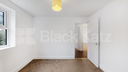 Two Bedroom First Floor Flat in Conversion, New Barnet, mins to tube & shops! - Photo 5