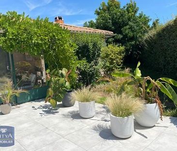Location Maison 5 pièces 154m² ST JEAN D ILLAC 33127 - Photo 1
