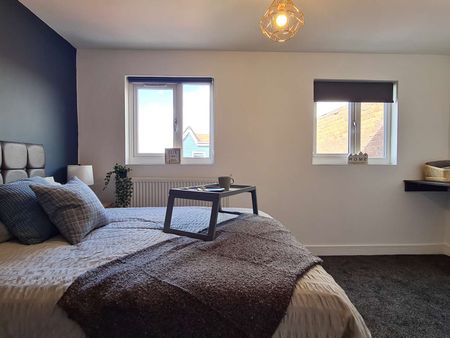 Vicarage Place Room 5 - Photo 3