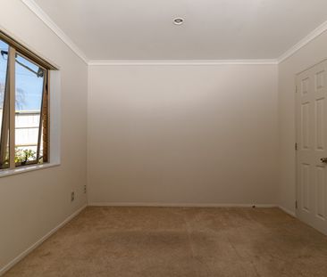 Charming 4 Bedroom, 3 Bathroom Home in the Heart of Panmure - Photo 1