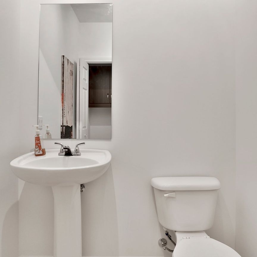 Condo for rent, Montréal (Saint-Laurent) - Photo 1