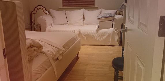 Room in a Shared Flat, Ringinglow Close, S11 - Photo 2